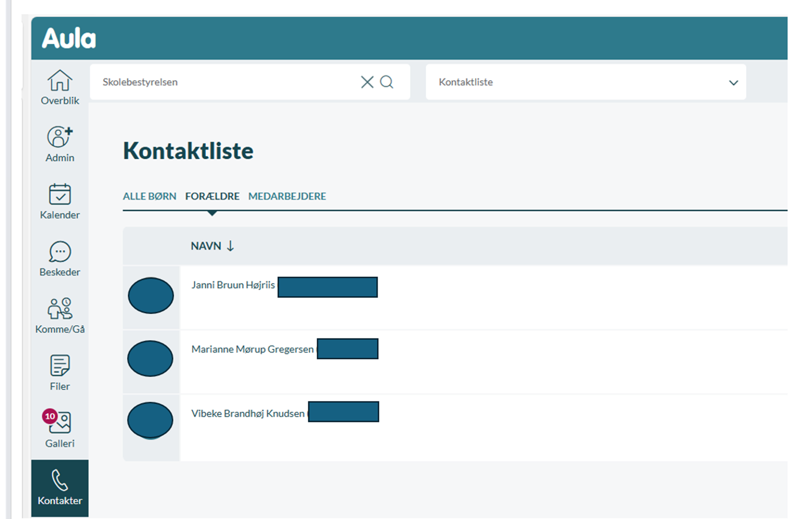 Skærmprint med illustrationen af hvordan man finder ind til kontaktoplysningerne på skolebestyrelsen